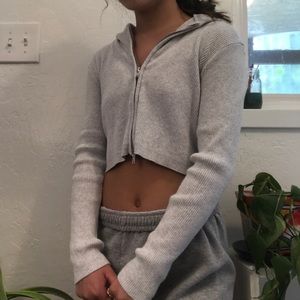 Brandy Melville zip up